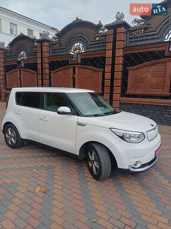 Внедорожник / Кроссовер Kia Soul 2018 в Звягеле