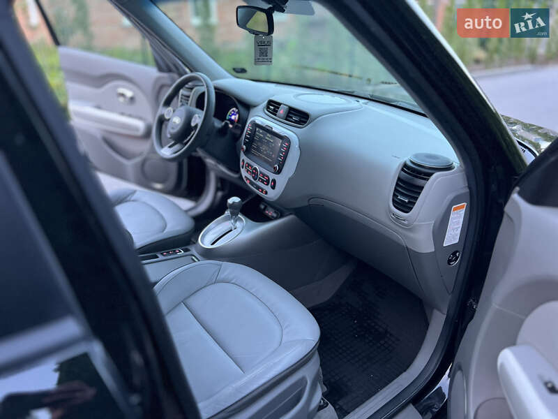 Позашляховик / Кросовер Kia Soul 2017 в Вінниці