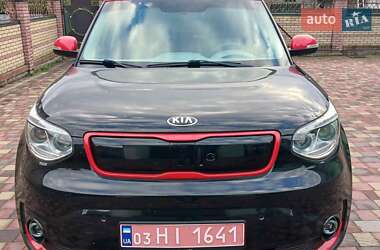 Позашляховик / Кросовер Kia Soul 2016 в 