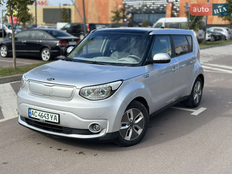 Внедорожник / Кроссовер Kia Soul 2017 в Ровно фото 5 Внедорожник / Кроссовер Kia Soul 2017 в Ровно