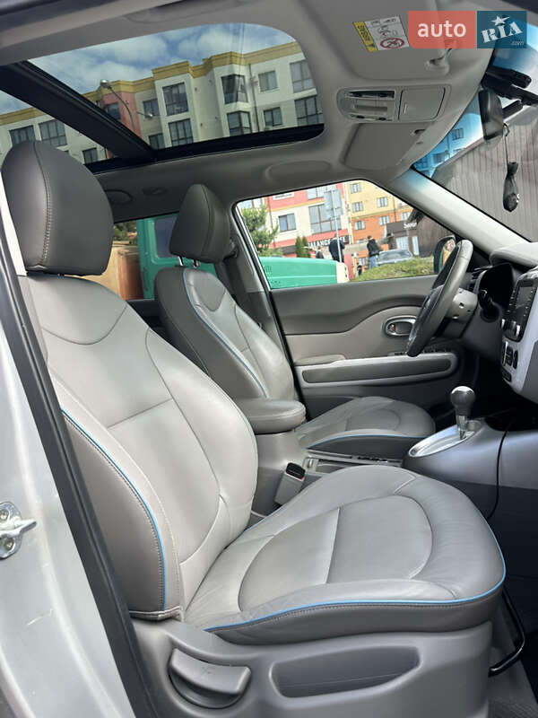 Внедорожник / Кроссовер Kia Soul 2017 в Ровно фото 37 Внедорожник / Кроссовер Kia Soul 2017 в Ровно