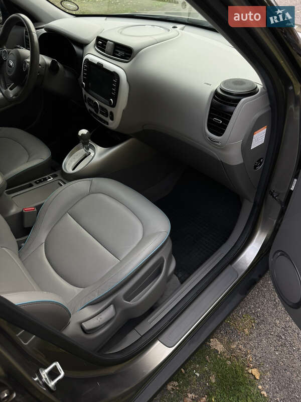 Позашляховик / Кросовер Kia Soul 2019 в Луцьку фото 23 Позашляховик / Кросовер Kia Soul 2019 в Луцьку
