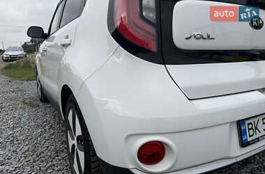Внедорожник / Кроссовер Kia Soul 2015 в 