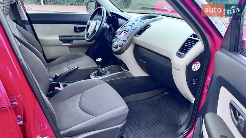Позашляховик / Кросовер Kia Soul 2009 в Житомирі фото 29 Позашляховик / Кросовер Kia Soul 2009 в Житомирі
