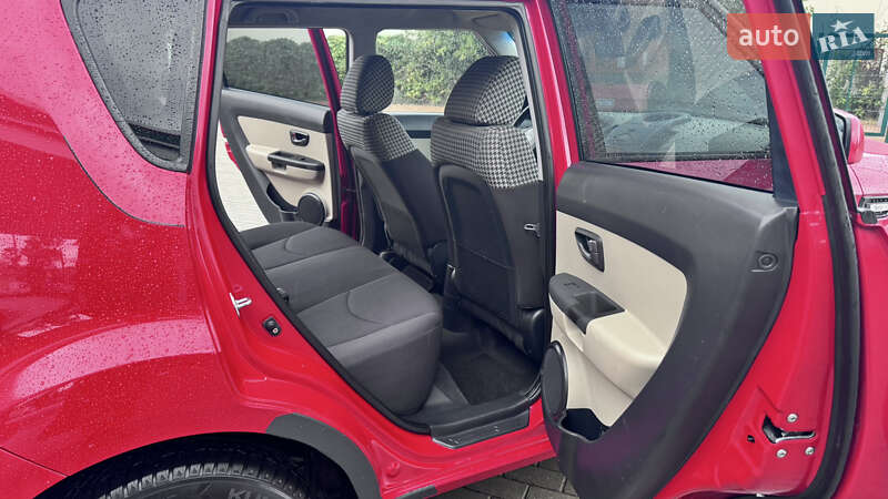Позашляховик / Кросовер Kia Soul 2009 в Житомирі фото 25 Позашляховик / Кросовер Kia Soul 2009 в Житомирі