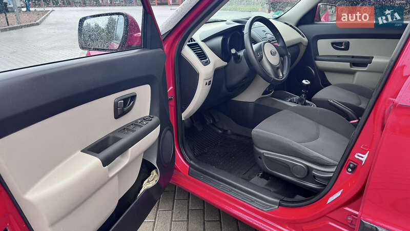 Позашляховик / Кросовер Kia Soul 2009 в Житомирі фото 32 Позашляховик / Кросовер Kia Soul 2009 в Житомирі