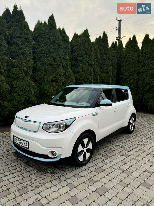 Внедорожник / Кроссовер Kia Soul 2016 в Ровно фото 3 Внедорожник / Кроссовер Kia Soul 2016 в Ровно