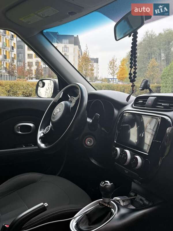 Внедорожник / Кроссовер Kia Soul 2017 в Ирпене фото 5 Внедорожник / Кроссовер Kia Soul 2017 в Ирпене