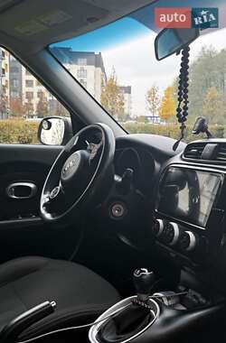Внедорожник / Кроссовер Kia Soul 2017 в 