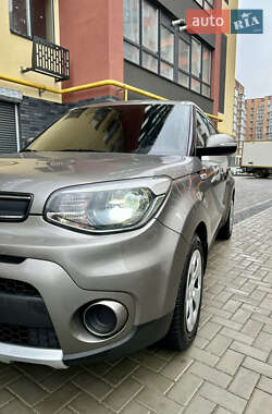 Внедорожник / Кроссовер Kia Soul 2017 в 