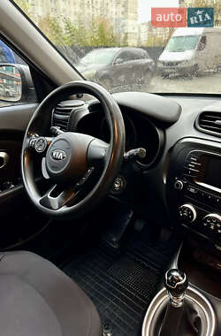 Внедорожник / Кроссовер Kia Soul 2017 в 