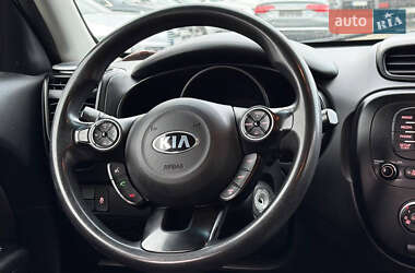 Позашляховик / Кросовер Kia Soul 2015 в 