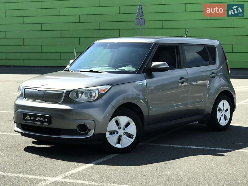 Позашляховик / Кросовер Kia Soul 2015 в Києві