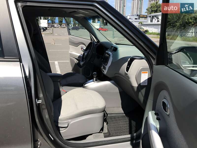 Позашляховик / Кросовер Kia Soul 2015 в Києві