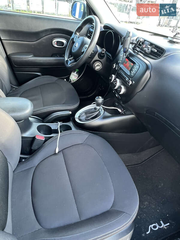 Позашляховик / Кросовер Kia Soul 2016 в Борисполі