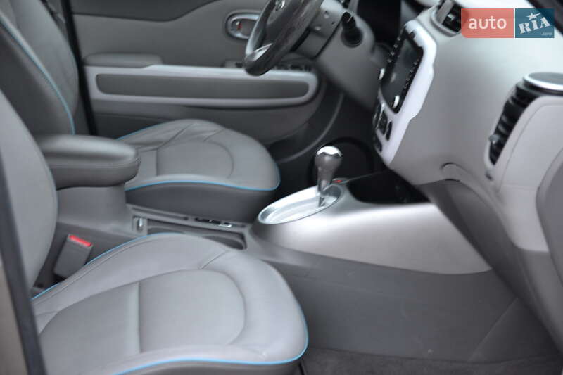 Внедорожник / Кроссовер Kia Soul 2016 в Луцке