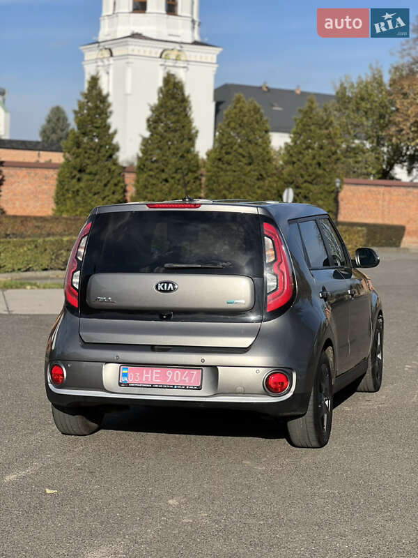 Внедорожник / Кроссовер Kia Soul 2016 в Владимире фото 6 Внедорожник / Кроссовер Kia Soul 2016 в Владимире