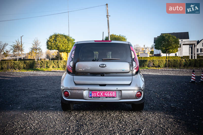 Внедорожник / Кроссовер Kia Soul 2017 в Умани фото 9 Внедорожник / Кроссовер Kia Soul 2017 в Умани