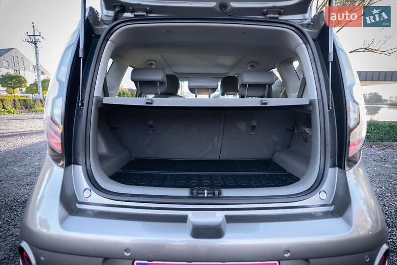 Внедорожник / Кроссовер Kia Soul 2017 в Умани фото 10 Внедорожник / Кроссовер Kia Soul 2017 в Умани