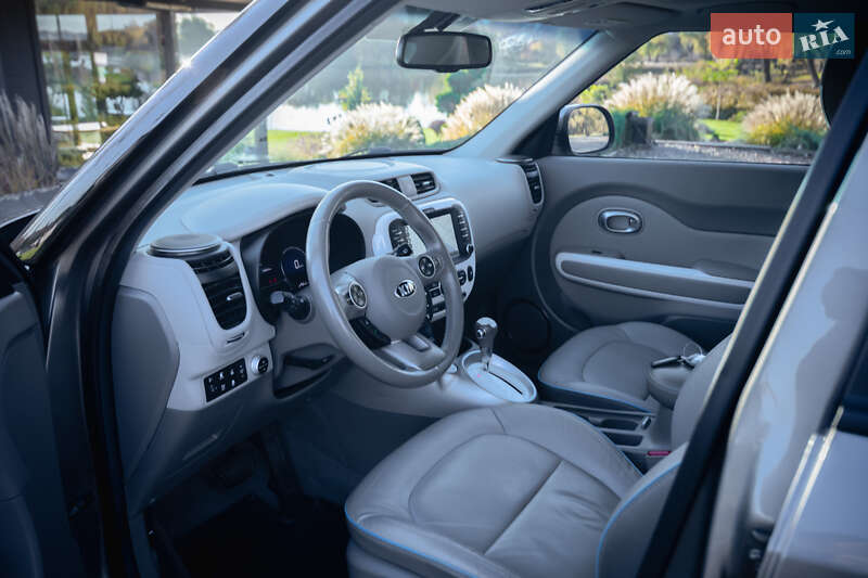 Внедорожник / Кроссовер Kia Soul 2017 в Умани фото 16 Внедорожник / Кроссовер Kia Soul 2017 в Умани