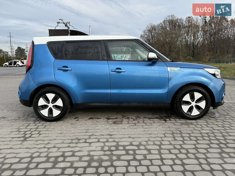 Внедорожник / Кроссовер Kia Soul 2014 в Львове