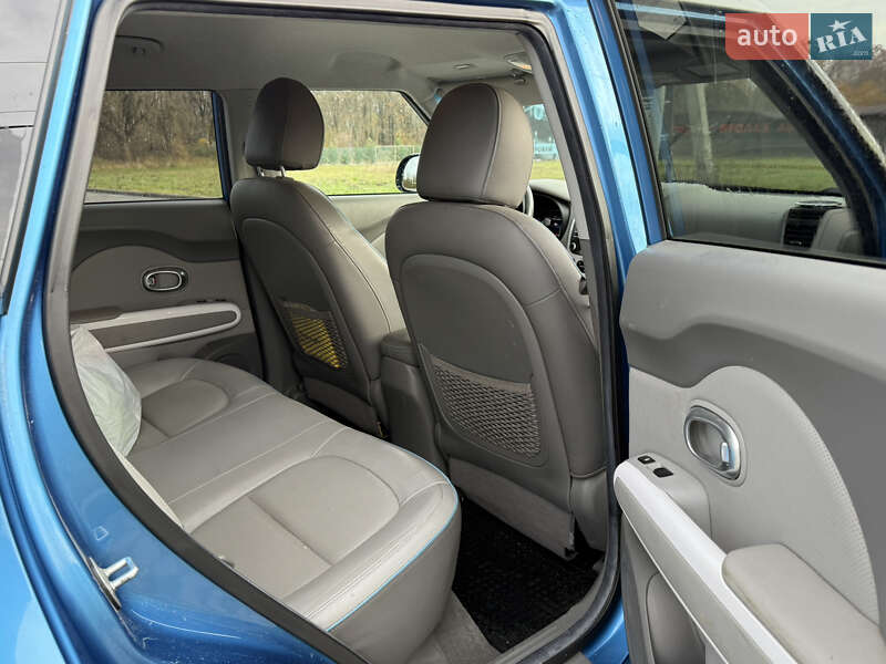 Внедорожник / Кроссовер Kia Soul 2014 в Львове