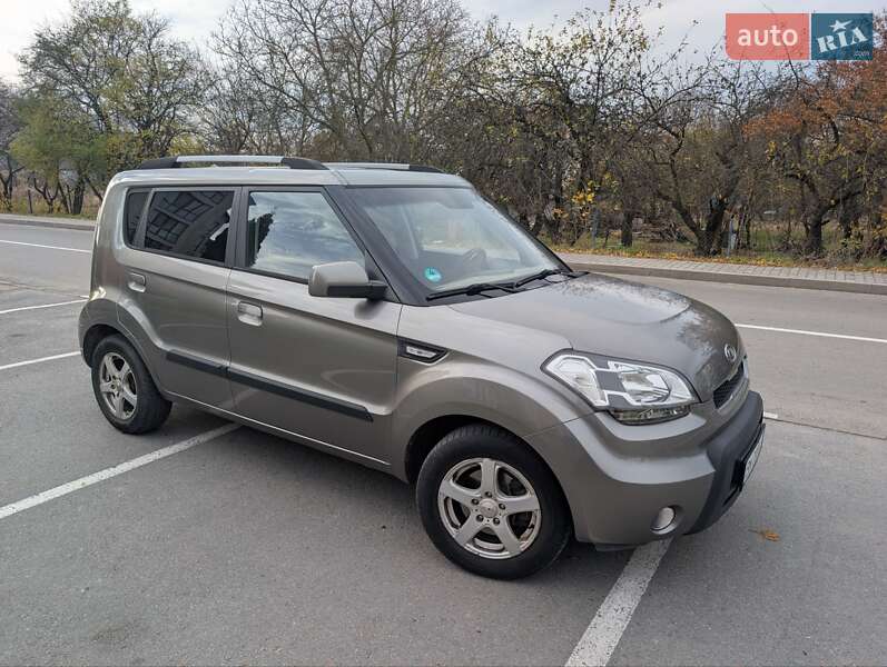 Внедорожник / Кроссовер Kia Soul 2008 в Здолбунове