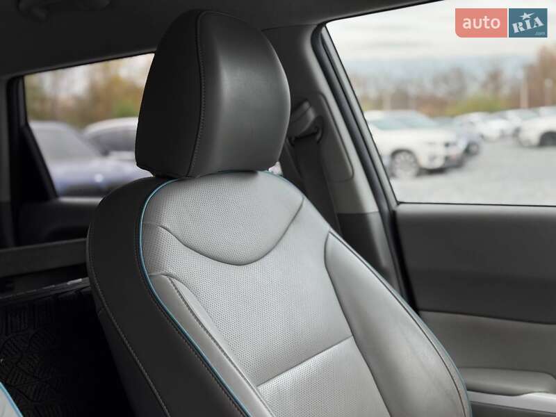 Внедорожник / Кроссовер Kia Soul 2015 в Ровно фото 64 Внедорожник / Кроссовер Kia Soul 2015 в Ровно