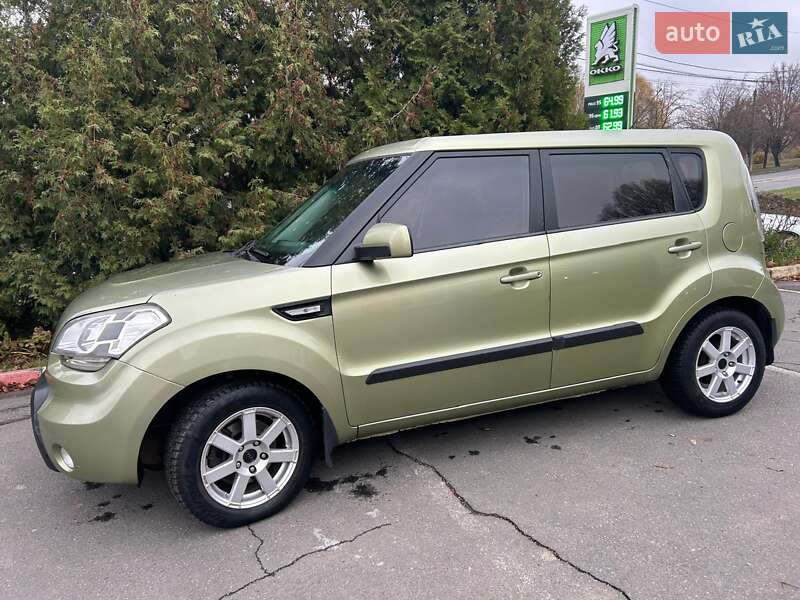 Внедорожник / Кроссовер Kia Soul 2011 в Хмельницком