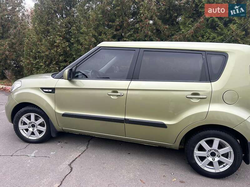 Внедорожник / Кроссовер Kia Soul 2011 в Хмельницком
