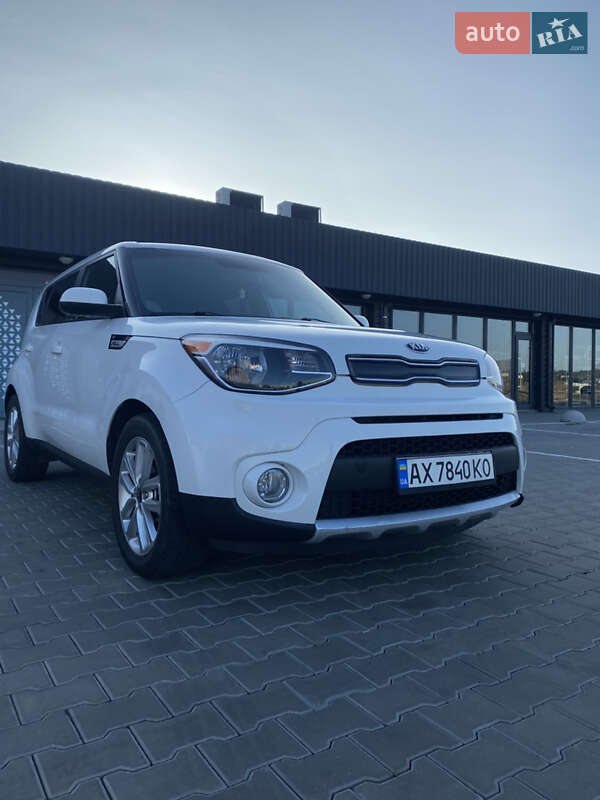 Внедорожник / Кроссовер Kia Soul 2016 в Вознесенске фото 3 Внедорожник / Кроссовер Kia Soul 2016 в Вознесенске