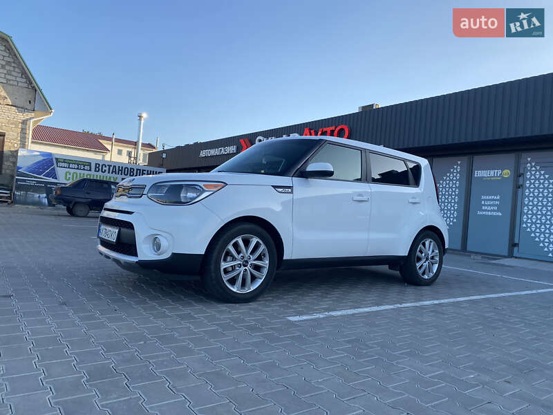 Внедорожник / Кроссовер Kia Soul 2016 в Вознесенске фото 8 Внедорожник / Кроссовер Kia Soul 2016 в Вознесенске