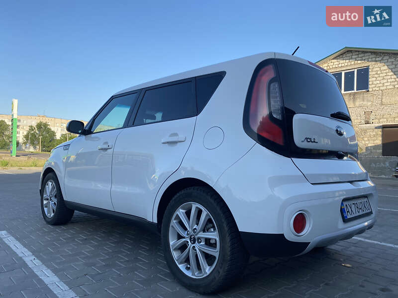 Внедорожник / Кроссовер Kia Soul 2016 в Вознесенске фото 10 Внедорожник / Кроссовер Kia Soul 2016 в Вознесенске