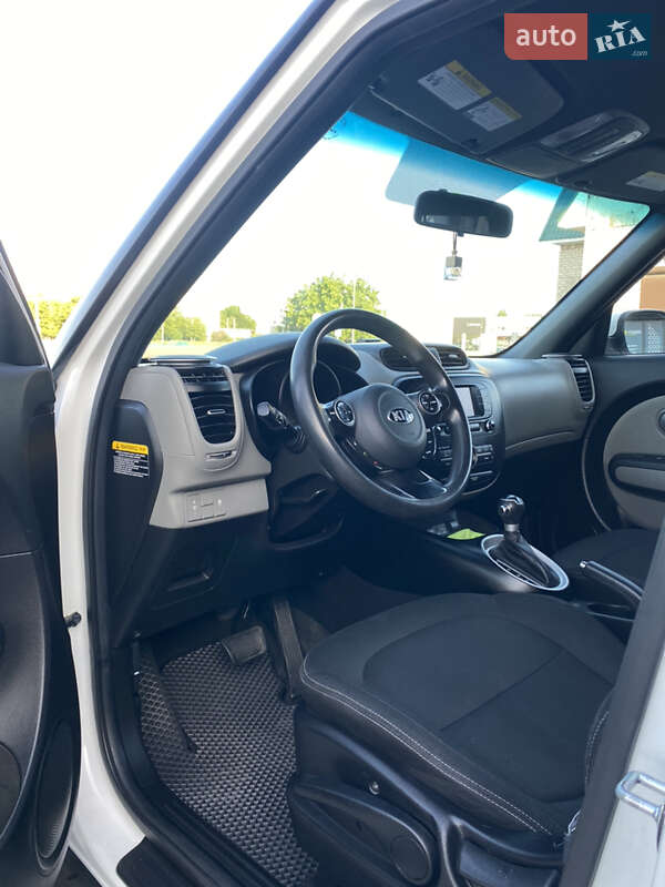 Внедорожник / Кроссовер Kia Soul 2016 в Вознесенске фото 18 Внедорожник / Кроссовер Kia Soul 2016 в Вознесенске