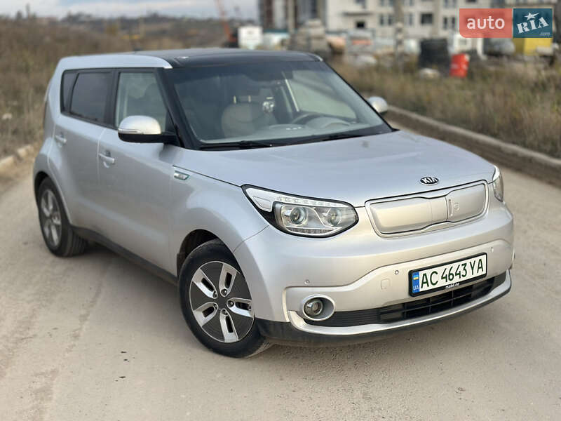 Внедорожник / Кроссовер Kia Soul 2017 в Ровно