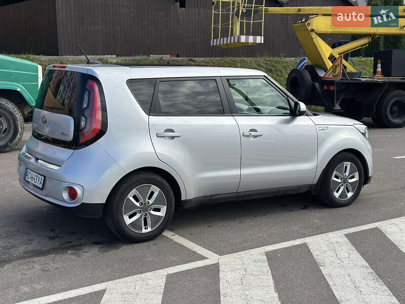 Внедорожник / Кроссовер Kia Soul 2017 в Ровно