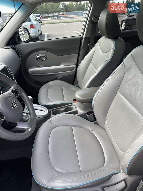 Внедорожник / Кроссовер Kia Soul 2017 в Ровно