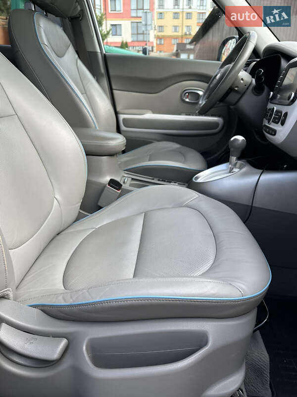 Внедорожник / Кроссовер Kia Soul 2017 в Ровно