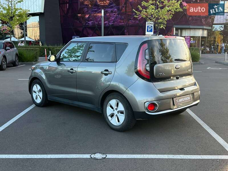Внедорожник / Кроссовер Kia Soul 2015 в Киеве