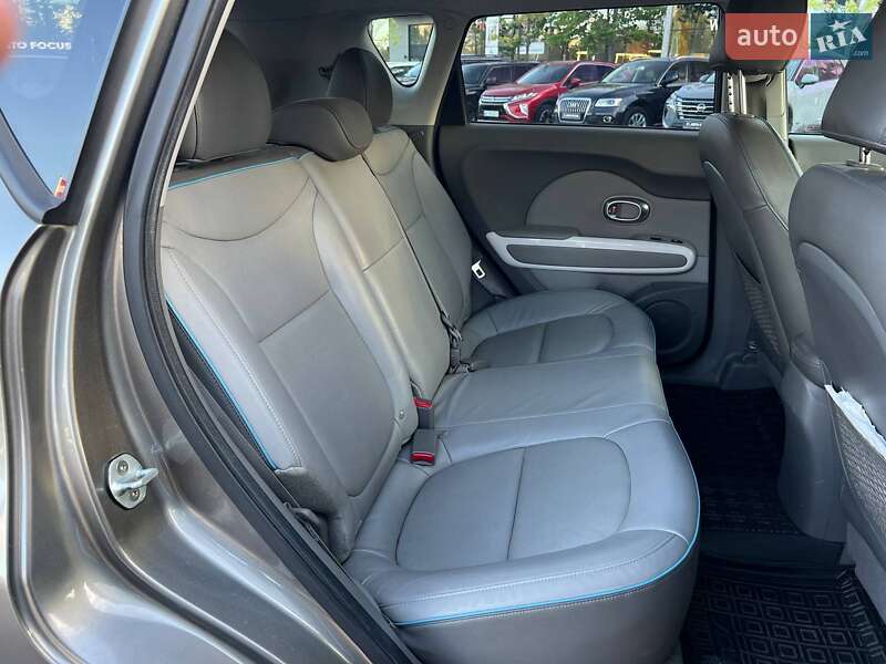 Внедорожник / Кроссовер Kia Soul 2015 в Киеве