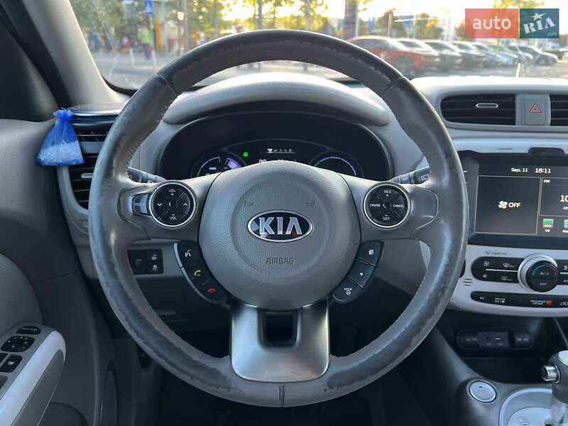 Внедорожник / Кроссовер Kia Soul 2015 в Киеве