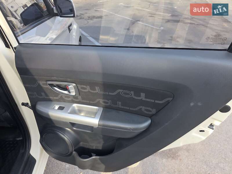 Внедорожник / Кроссовер Kia Soul 2012 в Киеве фото 27 Внедорожник / Кроссовер Kia Soul 2012 в Киеве