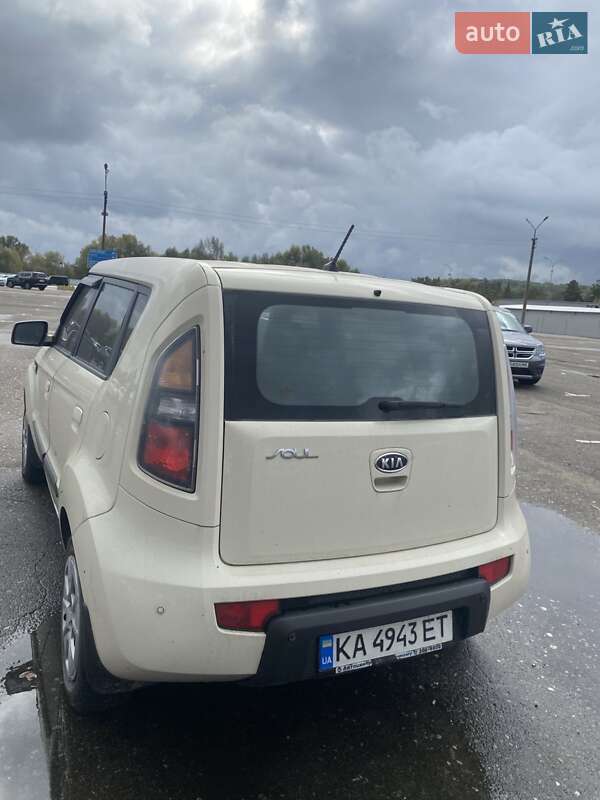 Внедорожник / Кроссовер Kia Soul 2010 в Киеве