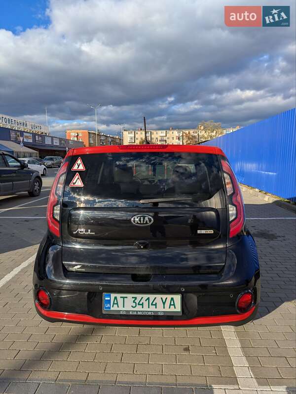 Внедорожник / Кроссовер Kia Soul 2016 в Калуше