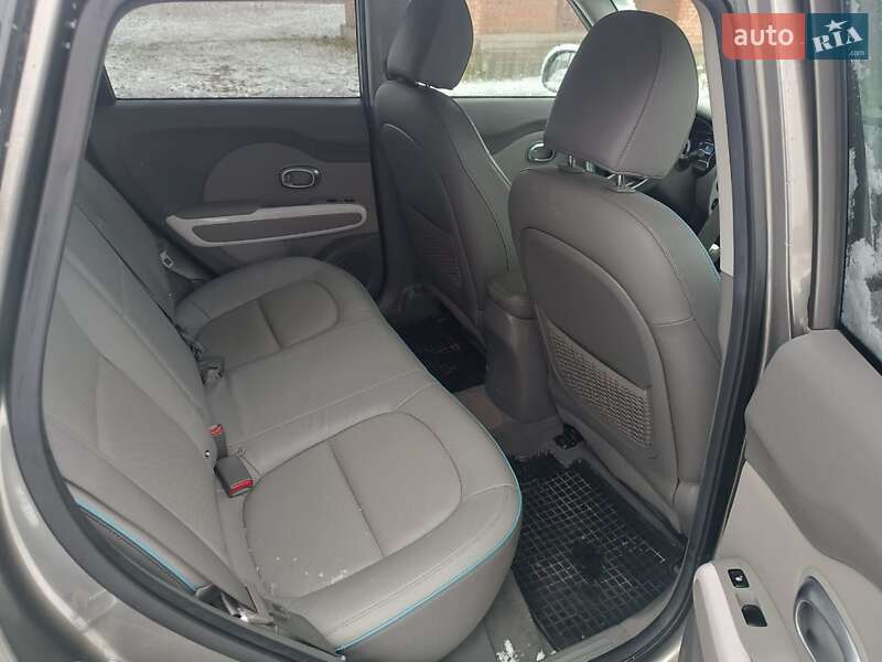 Внедорожник / Кроссовер Kia Soul 2016 в Луцке