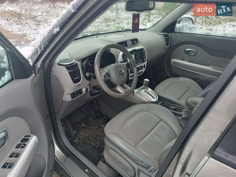 Внедорожник / Кроссовер Kia Soul 2016 в Луцке