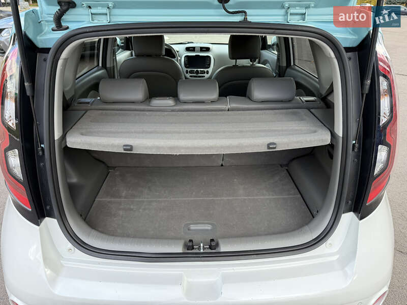 Внедорожник / Кроссовер Kia Soul 2016 в Ровно фото 30 Внедорожник / Кроссовер Kia Soul 2016 в Ровно