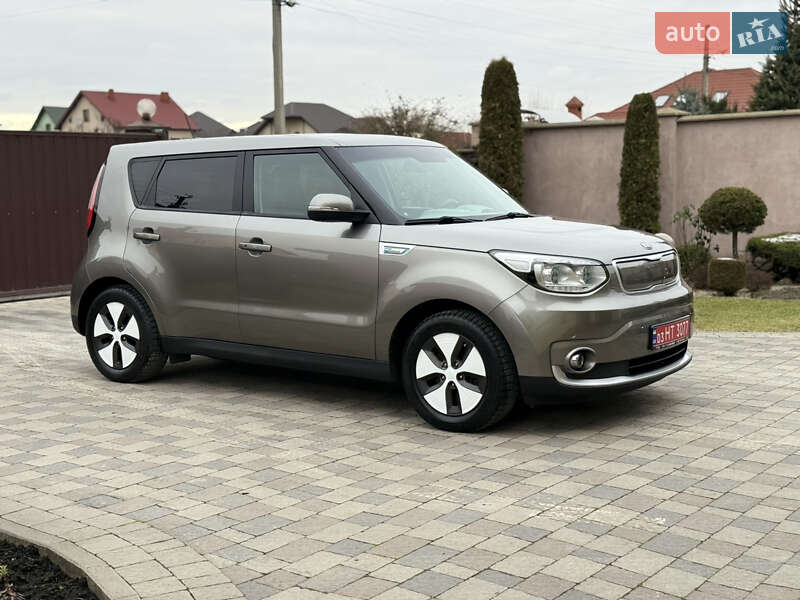 Внедорожник / Кроссовер Kia Soul 2015 в Ивано-Франковске
