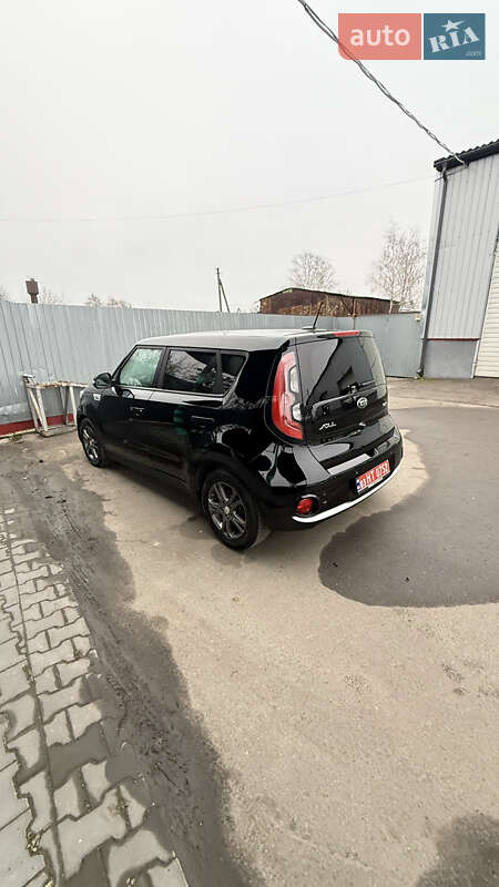 Внедорожник / Кроссовер Kia Soul 2016 в Луцке
