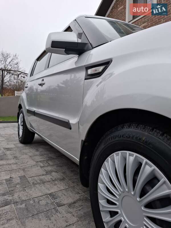 Внедорожник / Кроссовер Kia Soul 2011 в Черновцах